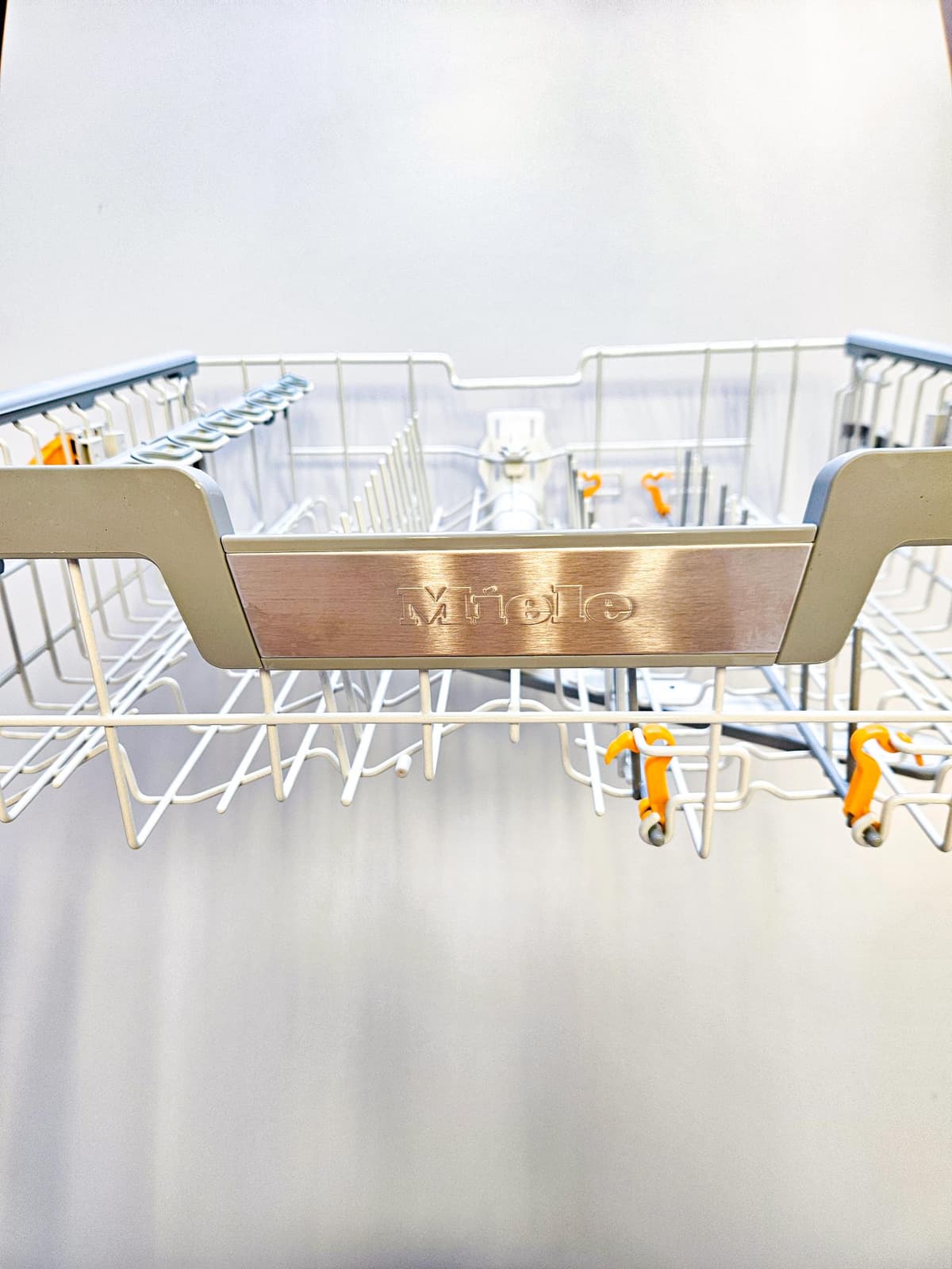 Lave-vaisselle Miele panier supérieur en acier inoxydable avec cadre